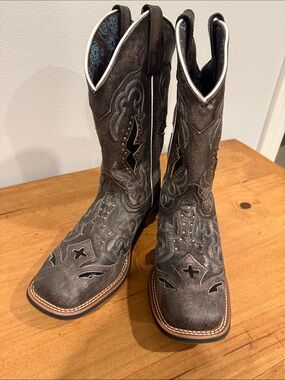 NEW Laredo Boots
